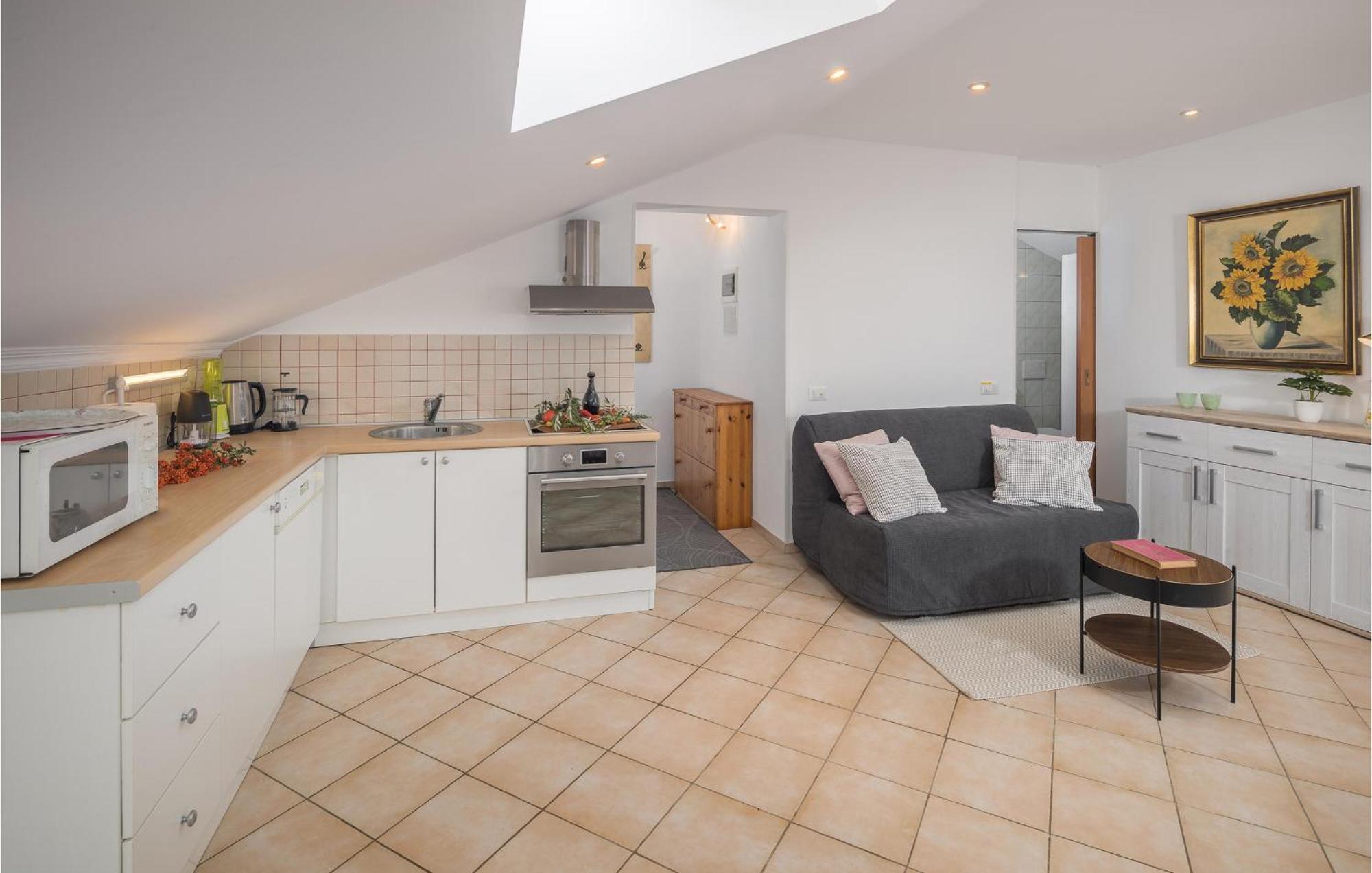 Gorgeous Apartment In Musalez With Kitchen Dış mekan fotoğraf