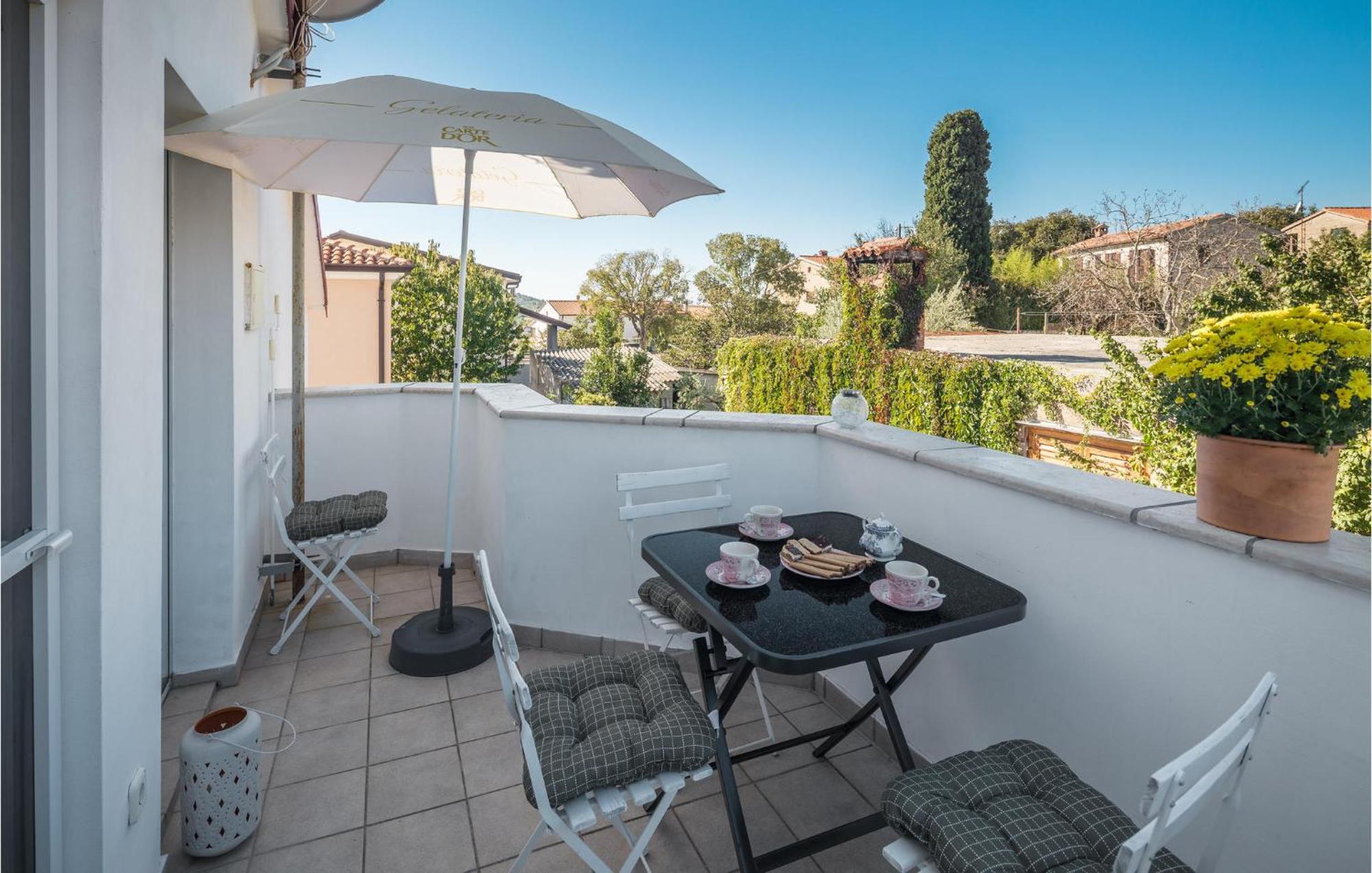 Gorgeous Apartment In Musalez With Kitchen Dış mekan fotoğraf