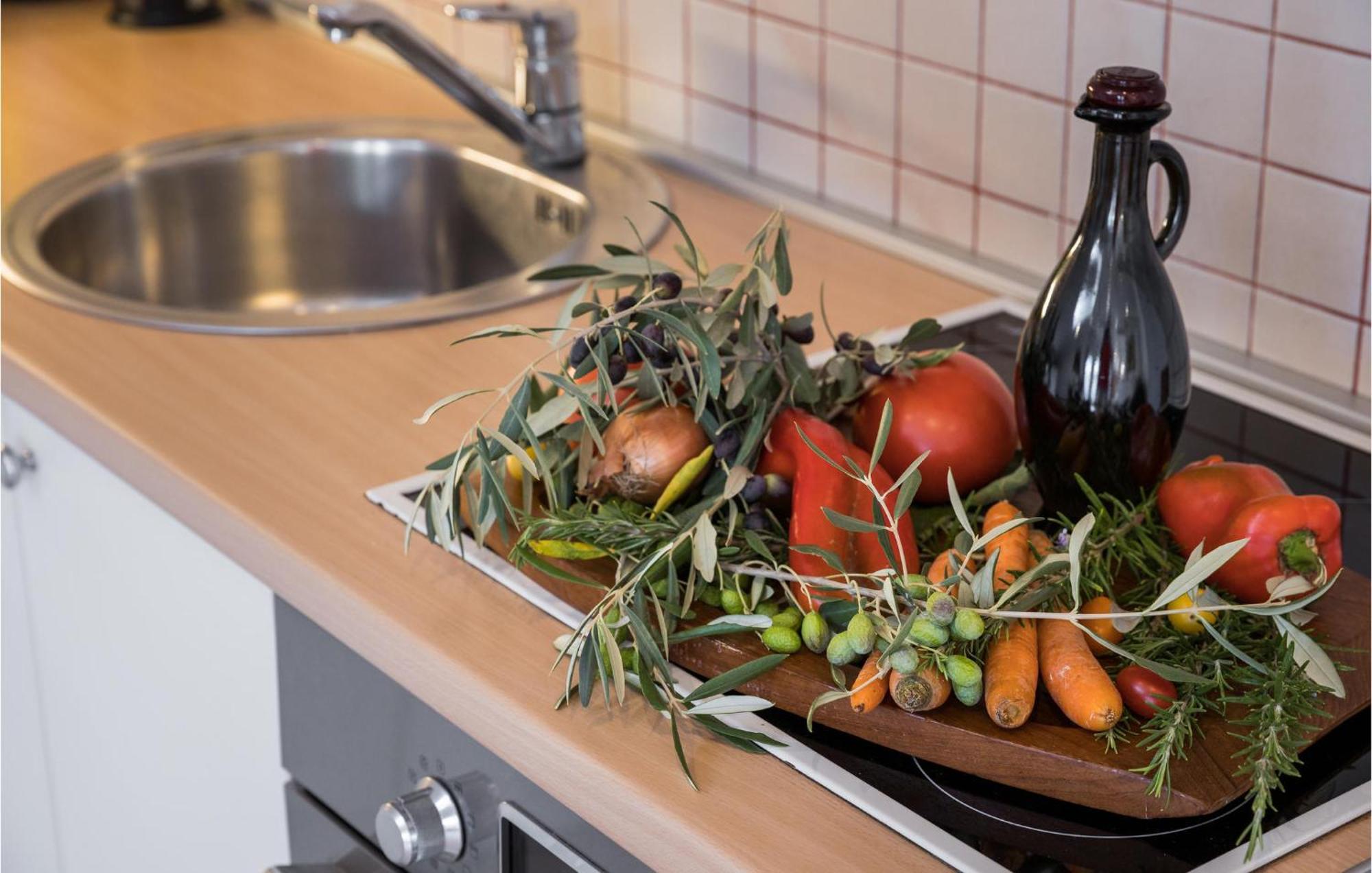 Gorgeous Apartment In Musalez With Kitchen Dış mekan fotoğraf