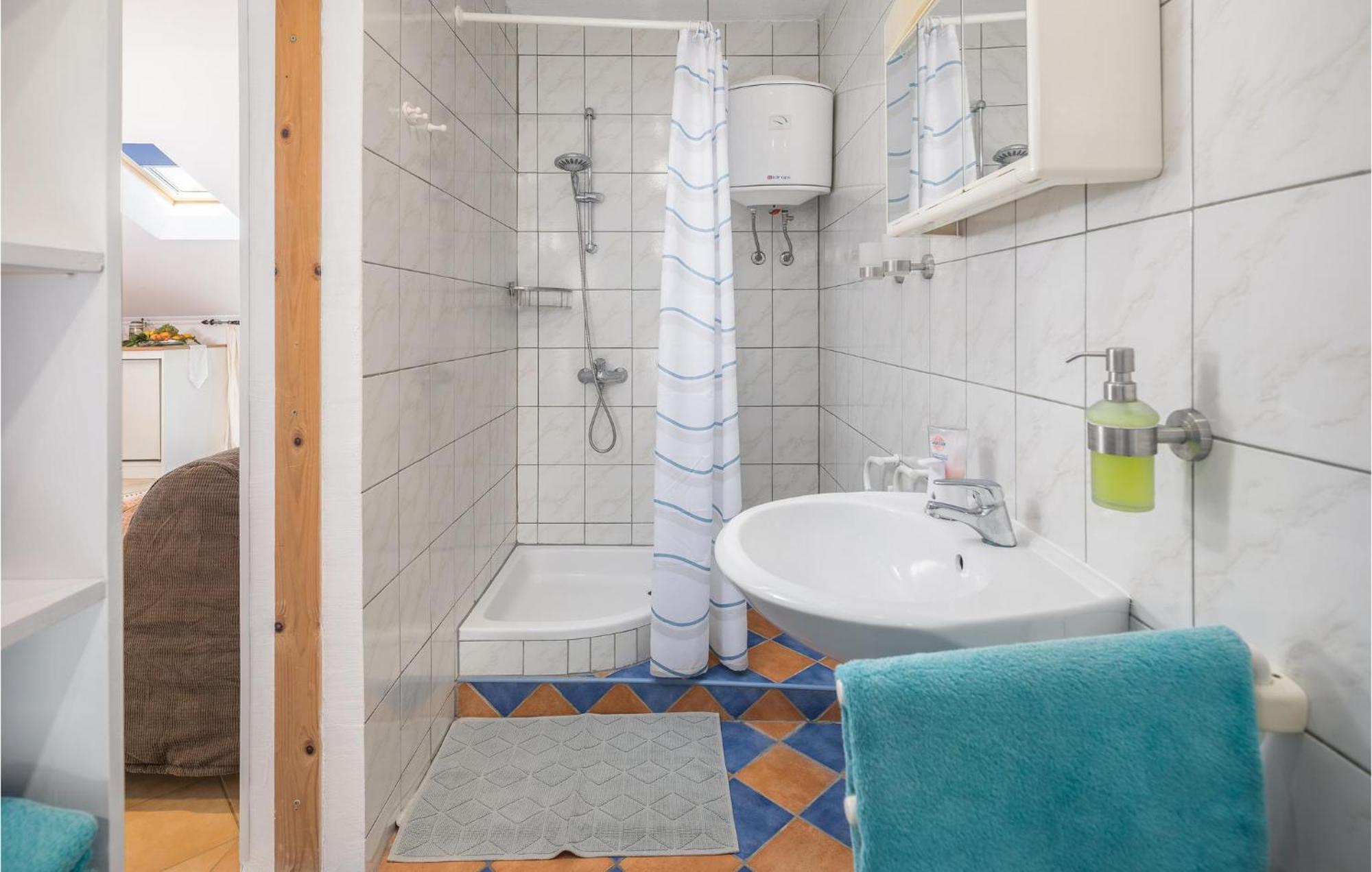 Gorgeous Apartment In Musalez With Kitchen Dış mekan fotoğraf